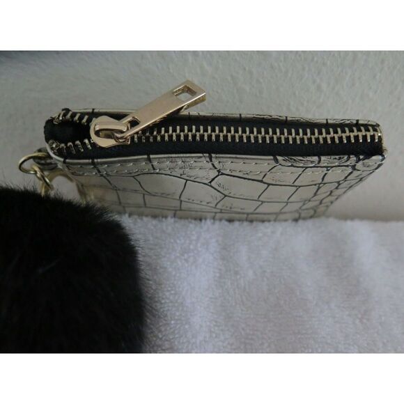 IM Heart Gold Croc Skin Zippered Coin Pouch and Black Fur Clasped Handbag Charm - Picture 2 of 9